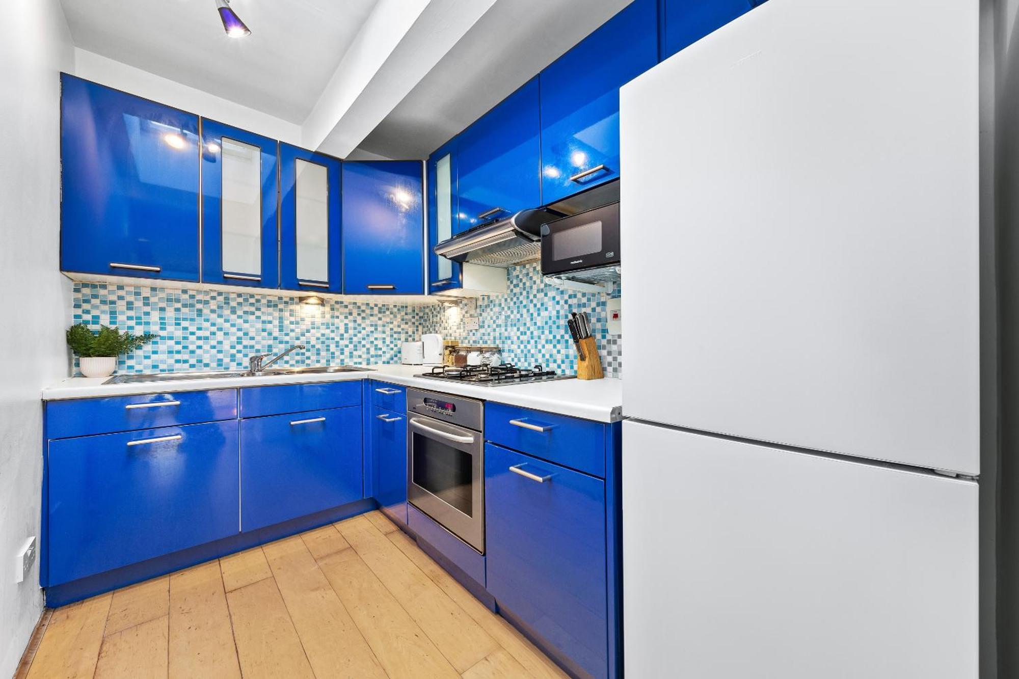 Balcony Blue Theme 1 Bedroom Central London Luxury Flat Near Hyde Park! Accommodates Up To 6! Double Sofa Bed And Next To Station! Exterior foto
