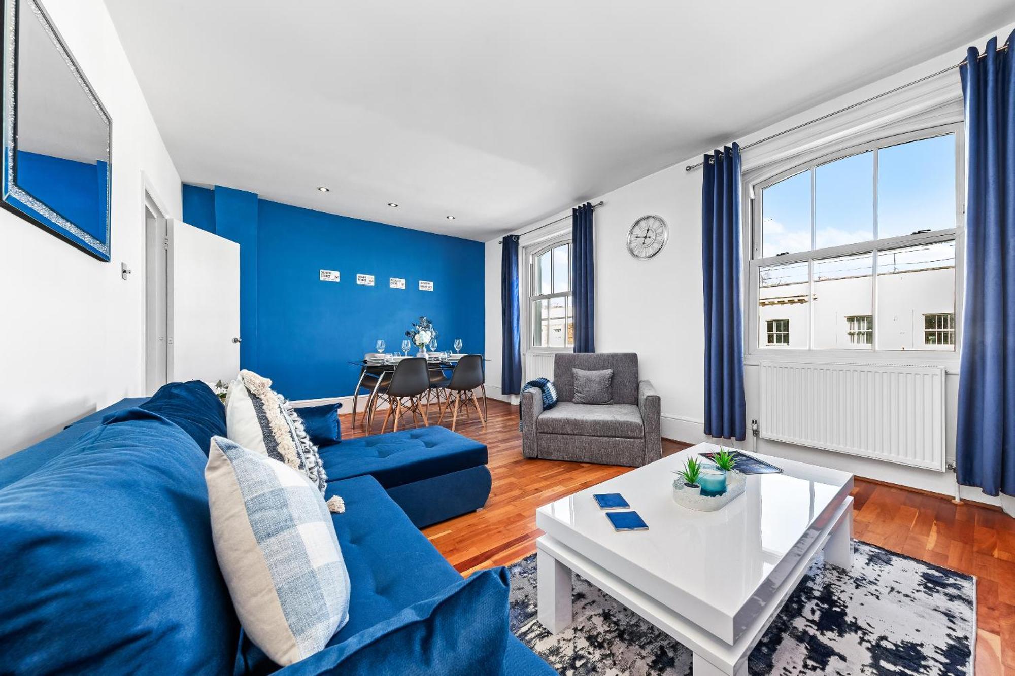 Balcony Blue Theme 1 Bedroom Central London Luxury Flat Near Hyde Park! Accommodates Up To 6! Double Sofa Bed And Next To Station! Exterior foto