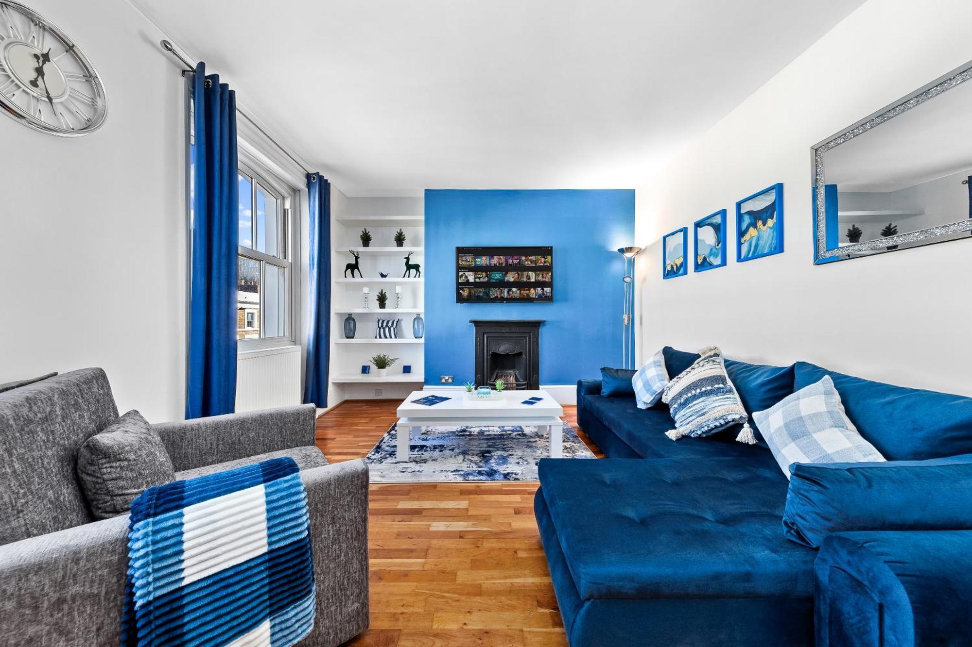 Balcony Blue Theme 1 Bedroom Central London Luxury Flat Near Hyde Park! Accommodates Up To 6! Double Sofa Bed And Next To Station! Exterior foto