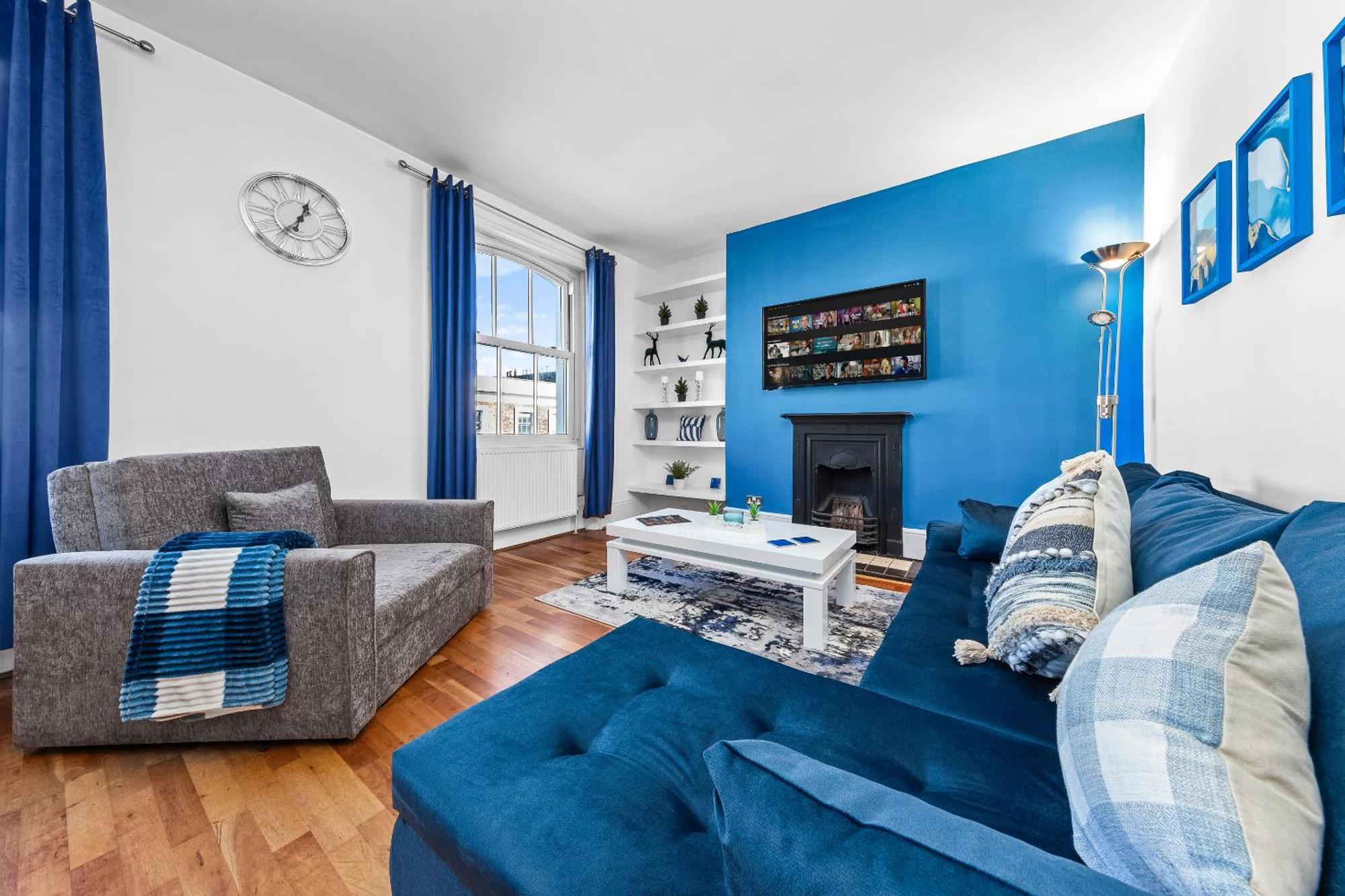 Balcony Blue Theme 1 Bedroom Central London Luxury Flat Near Hyde Park! Accommodates Up To 6! Double Sofa Bed And Next To Station! Exterior foto